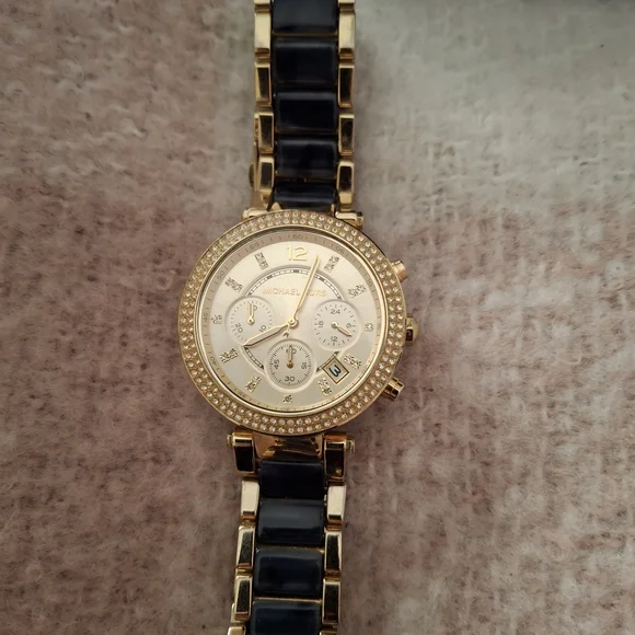 Michael Kors Black and Gold Women's Watches - Picture 3 of 5